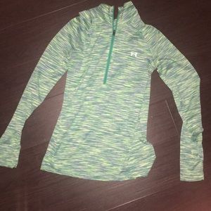 Under armour half-zip top size XS green